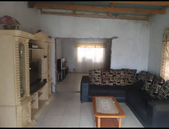 2 BEDROOM HOUSE FOR SALE IN GRASSLANDS